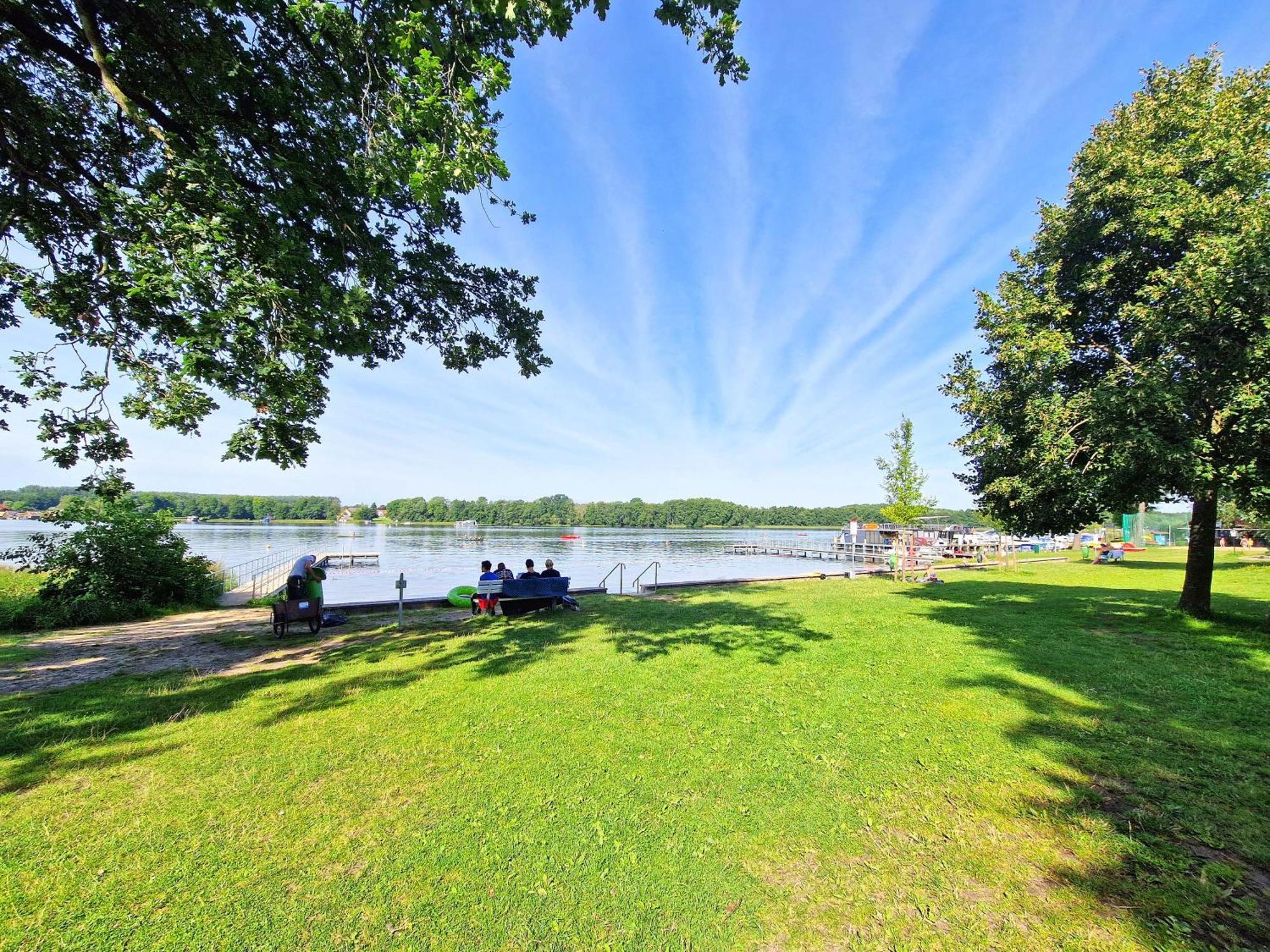 Ferienwohnungen Mirow See 10360 Exteriör bild